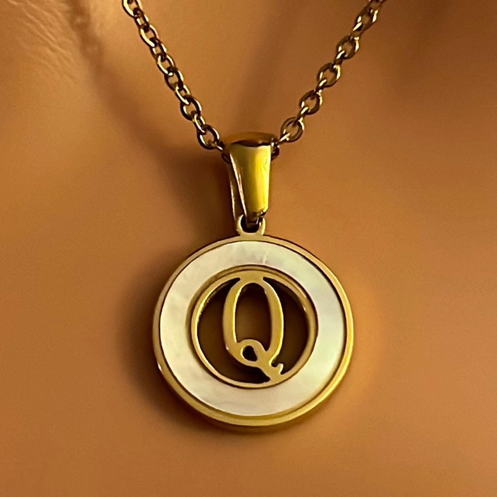 Q Letter Necklace